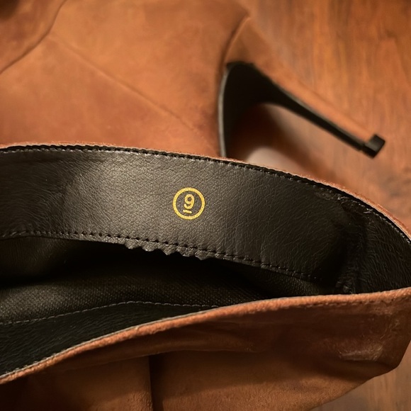 Faux suede boots - Picture 7 of 9